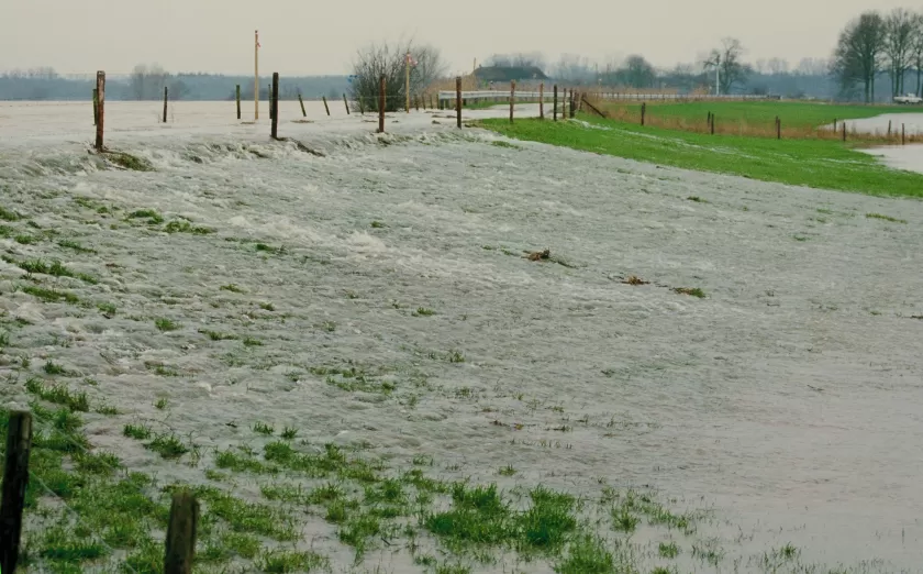 Overloop tijdens hoogwater 1993 (bron: RWS)