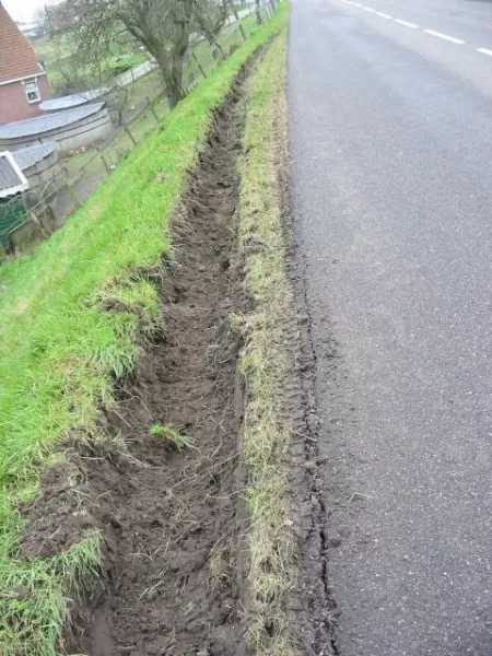 Potentieel angrijpingspunt voor erpsie bij overgang naar wegverharding