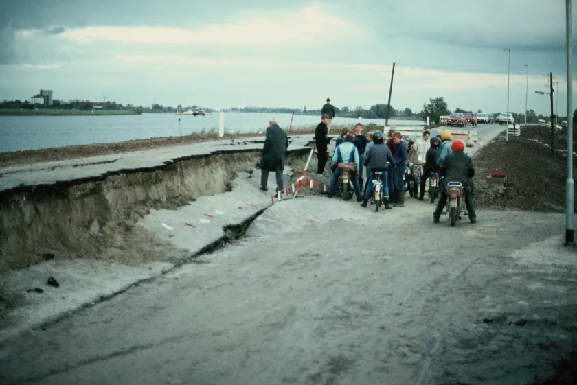 Afschuiving binnendijks Streefkerk