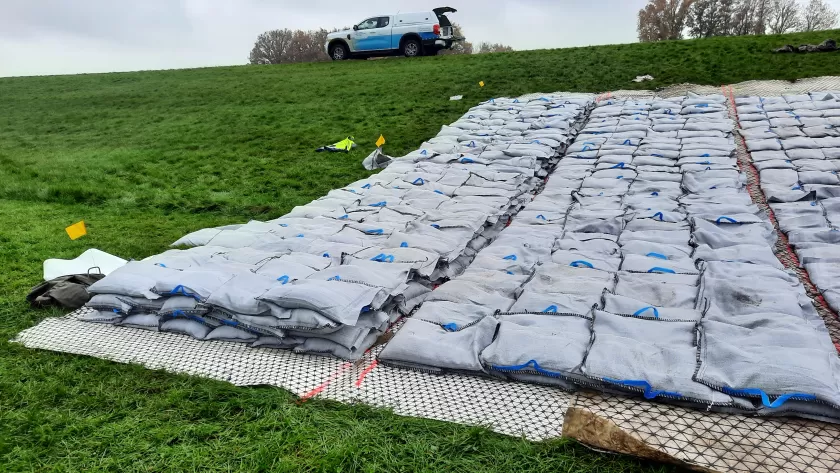 ballastfilter (zandzakken op geotextiel)